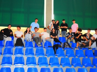 09.jpg